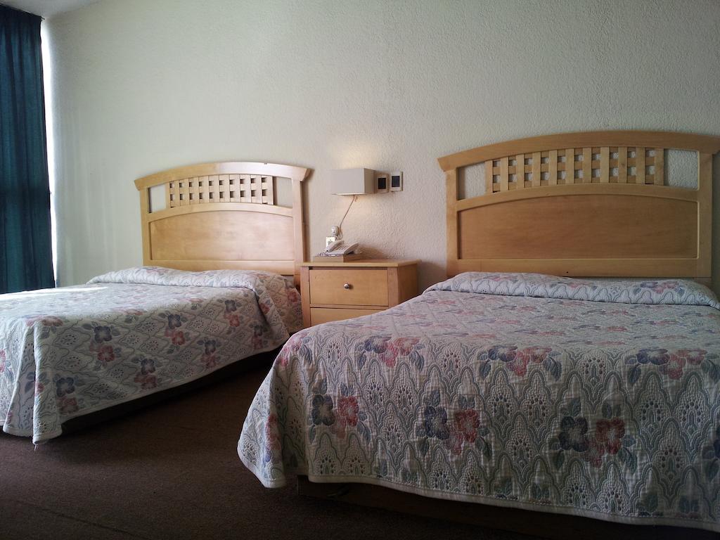 Hotel El Monte Salamanca Szoba fotó