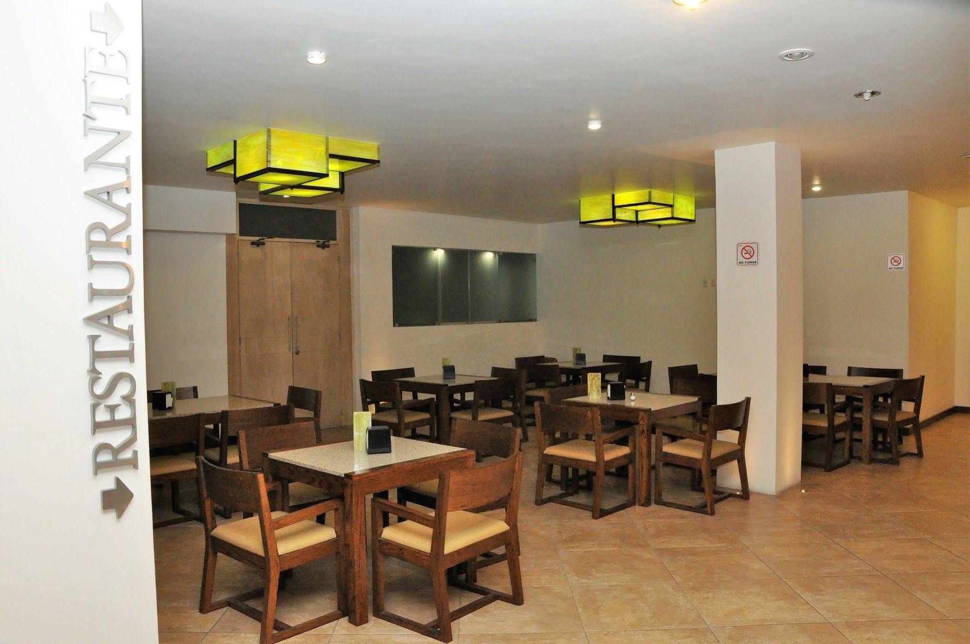 Hotel El Monte Salamanca Kültér fotó